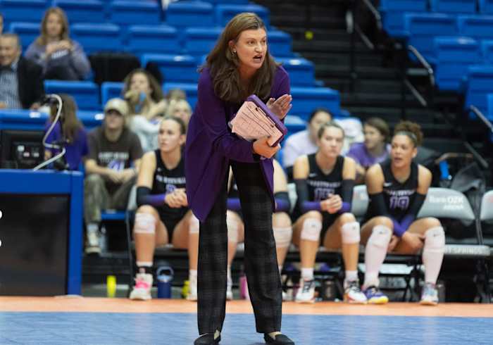 Fayetteville-Conway Volleyball Final__00025